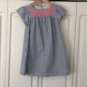 Girls Gap Seersucker Embroidered Flutter Sleeve Dress Size 5